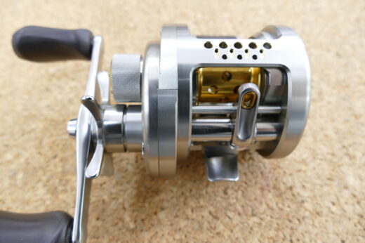 04シマノ カルカッタコンクエスト100dc 中古釣具買取 販売のグリーンフィッシュ