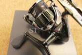 シマノ 22ステラ C3000DHHG