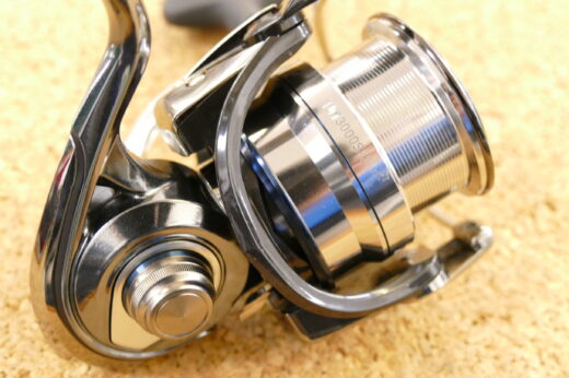 Daiwa 18イグジスト LT3000S-Cフィッシング - kineziomassage.com.ua